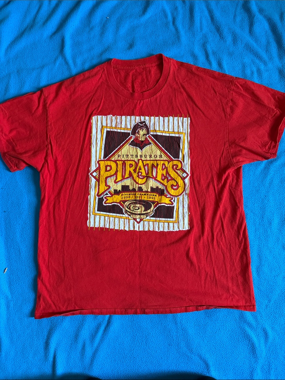 Pittsburgh Pirates Men’s Graphic Tee